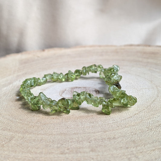 Peridot Stone Chip Bracelet